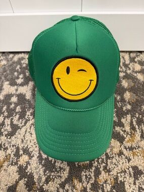 Friendly Feelin Hat
